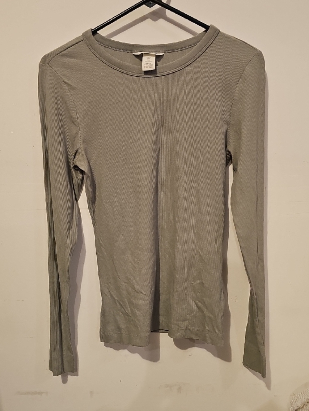 H&M Ribbed Long Sleeve Top Sz Medium Womens. Light Green! Nwots!